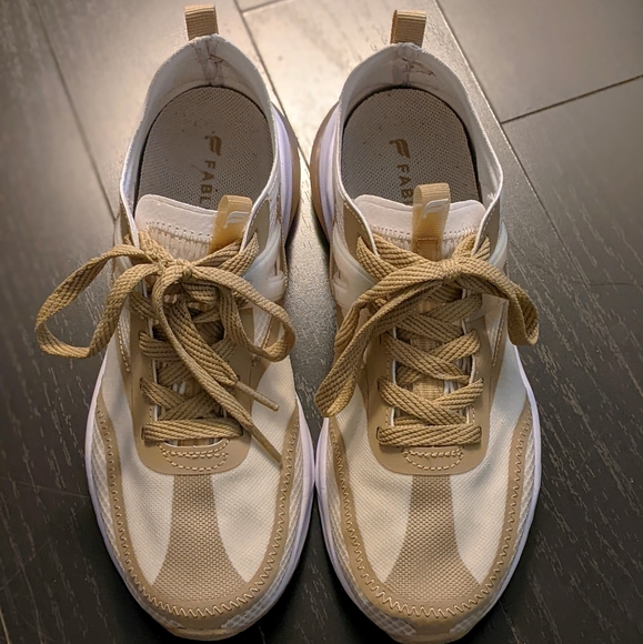 Fabletics Coranado Performance Sneaker - Picture 4 of 5